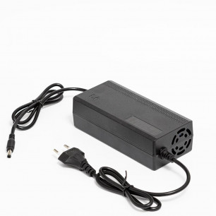 Зарядное устройство Li-ion 24V 2A, штекер 5.5/2.5, выходное напряжение 29,4V