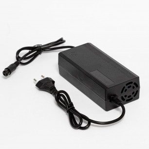 Зарядное устройство Li-ion 60V 3A, штекер GX12M, выходное напряжение 67.2V